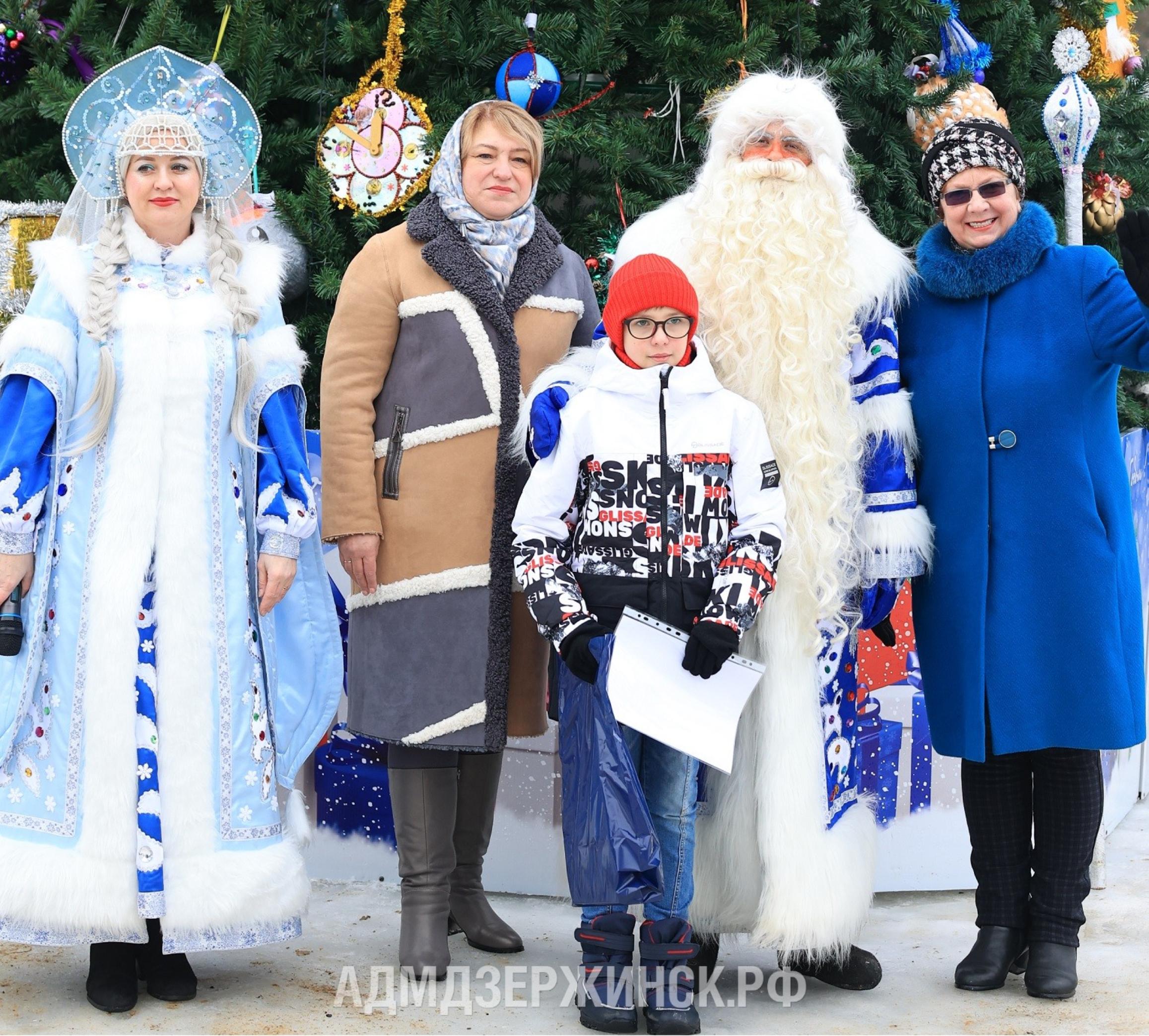 Итоги детского конкурса ёлочных игрушек подвели в Дзержинске -  Администрация города Дзержинска